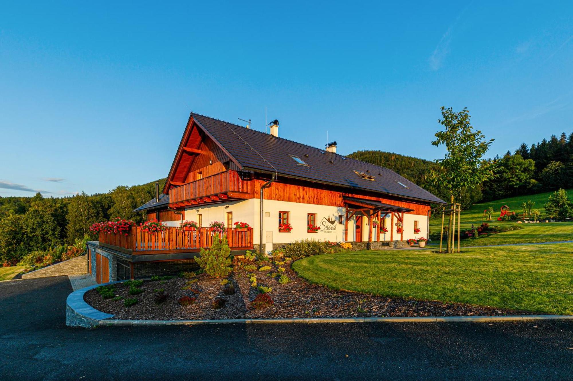 Penzion Stříbrník Krásná Exteriér fotografie